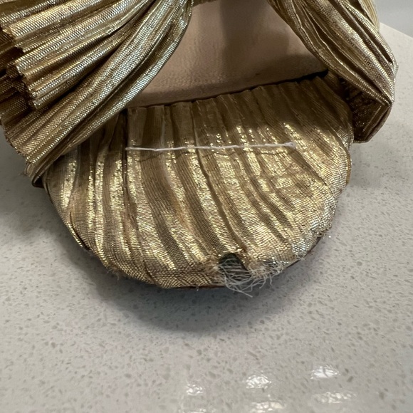 Penny Dune Pleated Bow Heel - Picture 4 of 5